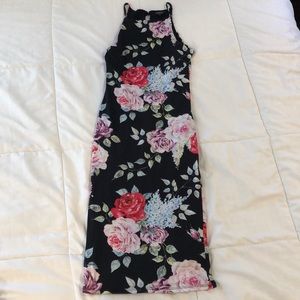 Like New Black Floral Bodycon Dress